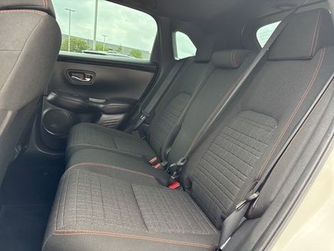 Used 2024 Honda HR-V Sport image 12