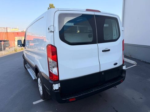 Used 2019 Ford Transit 250 130 Low Roof w/ Exterior Upgrade Package RWD image 15