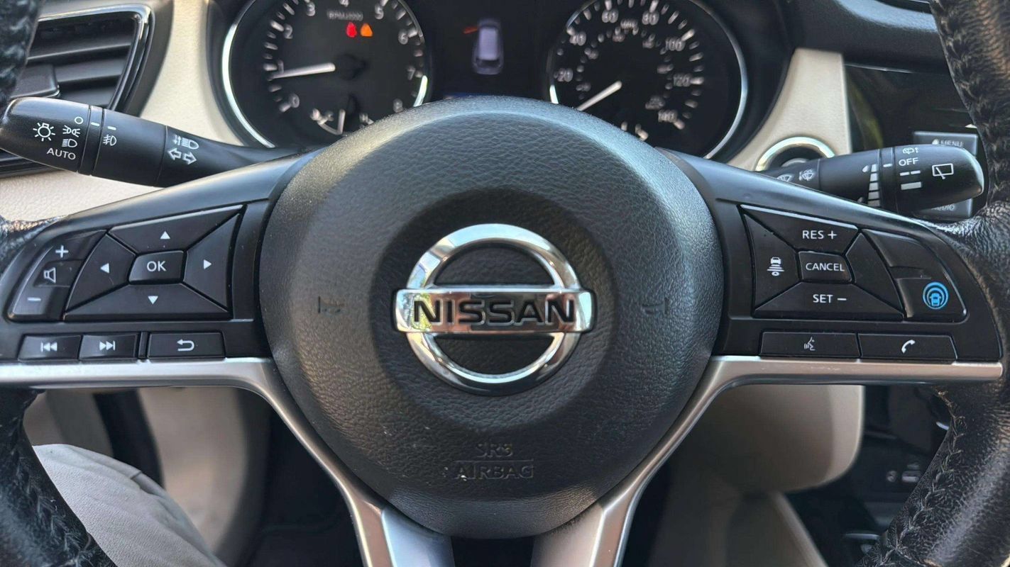 Used 2020 Nissan Rogue SL w/ Premium Package AWD/4WD image 14