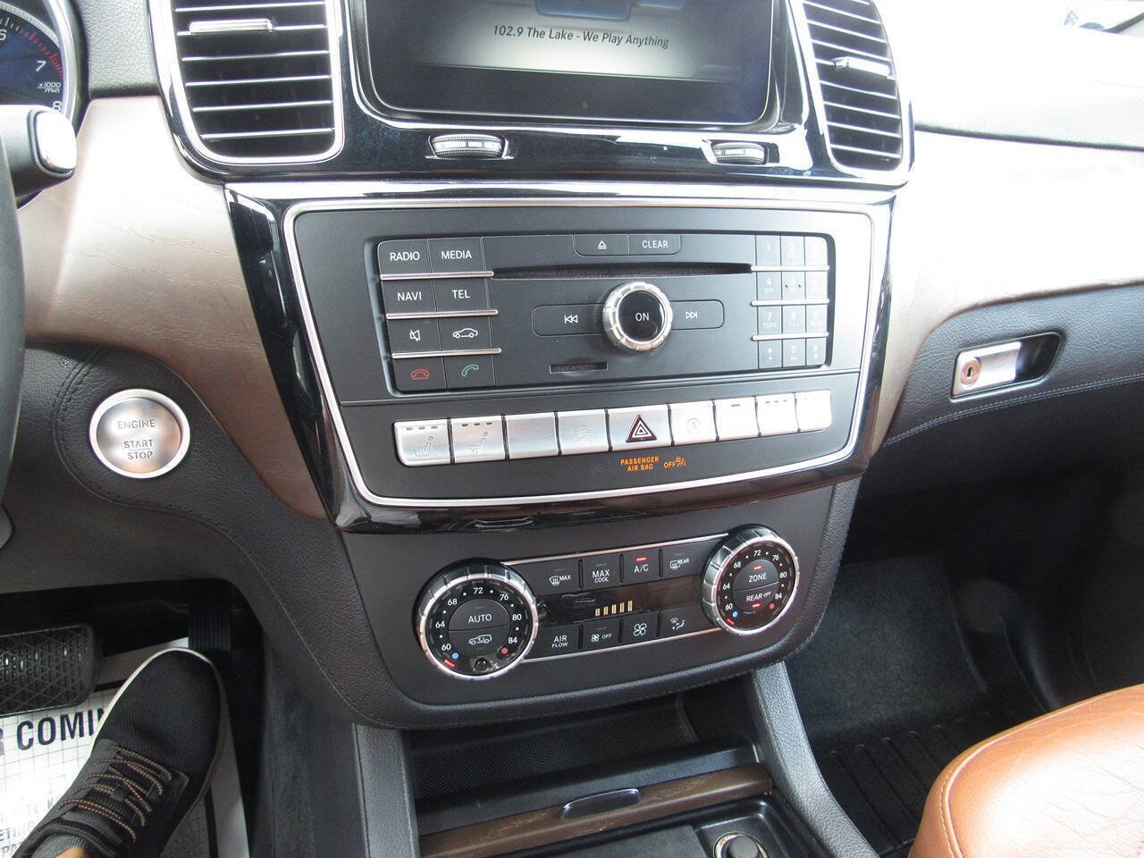 Used 2017 Mercedes-Benz GLS 550 4MATIC image 35
