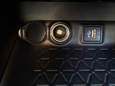 New 2025 Toyota RAV4 XLE image 33