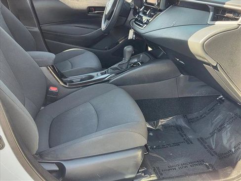Used 2022 Toyota Corolla LE w/ Carpet Mat Package (TMS) image 20
