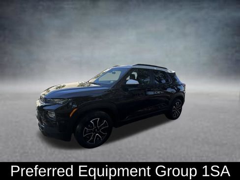 Used 2023 Chevrolet TrailBlazer ACTIV w/ Convenience Package FWD image 3