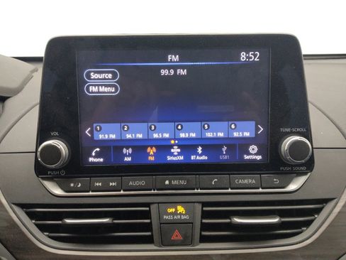 Used 2024 Nissan Altima 2.5 SV image 25