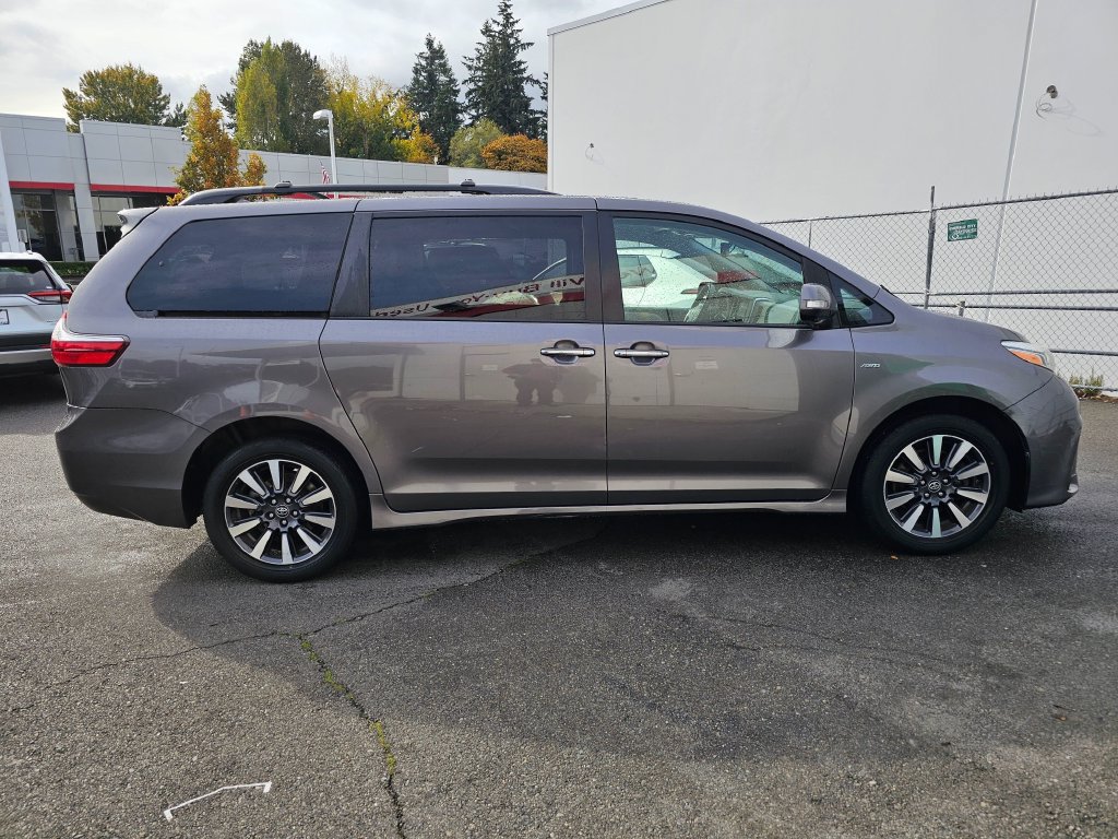 Used 2019 Toyota Sienna Limited Premium AWD/4WD image 8