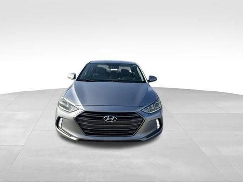 Used 2017 Hyundai Elantra Limited FWD image 7