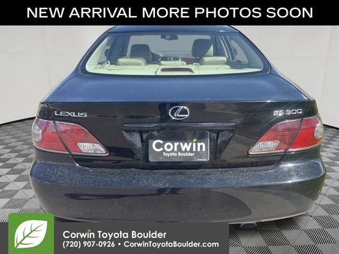Used 2002 Lexus ES 330 FWD image 6