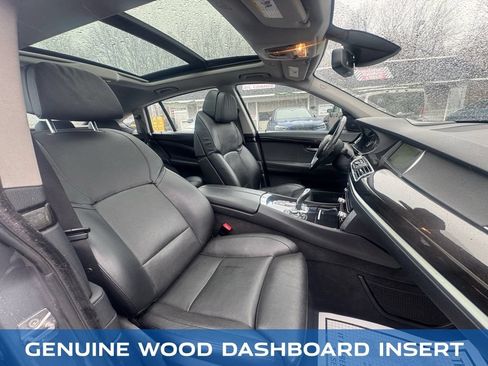 Used 2011 BMW 550i Gran Turismo xDrive AWD/4WD image 31