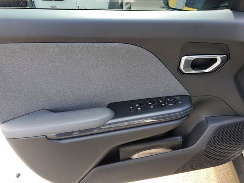 Certified 2025 Kia K4 EX FWD image 18