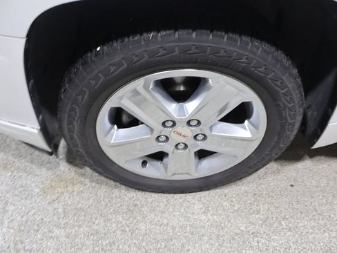 Used 2017 GMC Terrain Denali AWD/4WD image 9