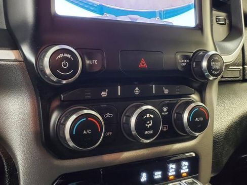 Used 2019 RAM 1500 Big Horn AWD/4WD image 23