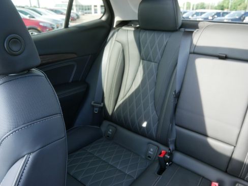 Used 2023 Buick Envision Avenir AWD/4WD image 12