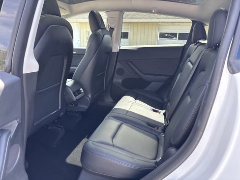 Used 2022 Tesla Model Y Performance AWD/4WD image 28