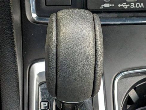 Used 2024 Subaru Ascent Limited image 10