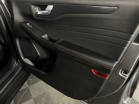 Used 2024 Ford Escape ST-Line image 35