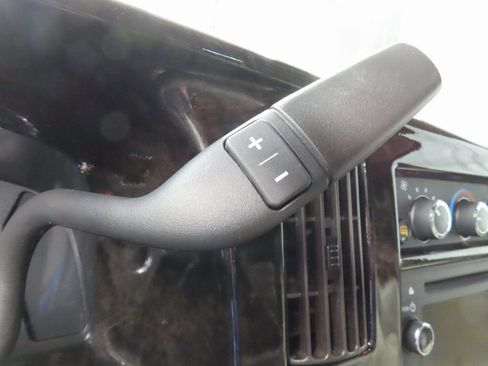 Used 2021 GMC Savana 2500 image 50