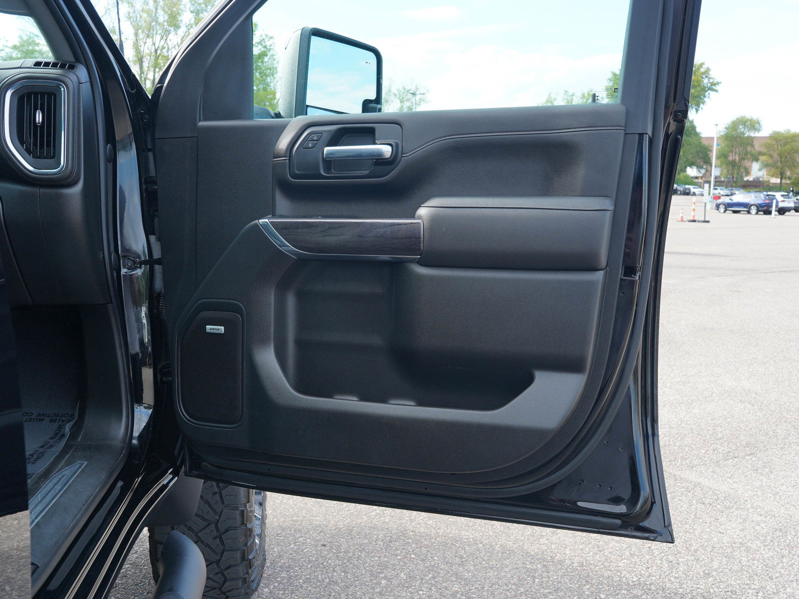 Used 2023 Chevrolet Silverado 3500 LTZ w/ LTZ Plus Package AWD/4WD image 10