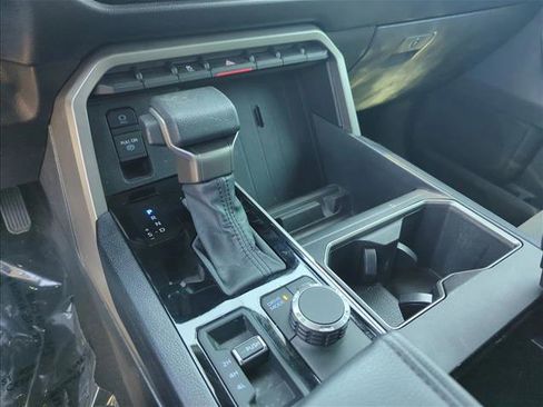 Used 2025 Toyota Tundra SR5 AWD/4WD image 15