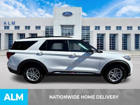 Used 2025 Ford Explorer Active image 5
