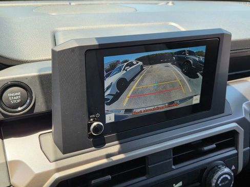 Certified 2024 Toyota Tacoma SR5 AWD/4WD image 18