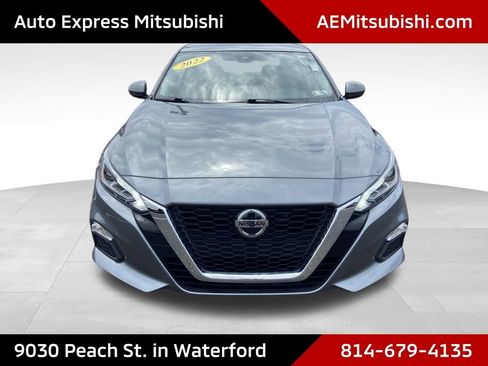 Used 2022 Nissan Altima 2.5 SV image 2