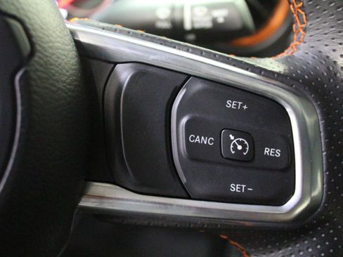 Used 2022 Jeep Gladiator Mojave w/ LED Lighting Group AWD/4WD image 10