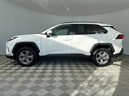 Used 2023 Toyota RAV4 XLE image 4