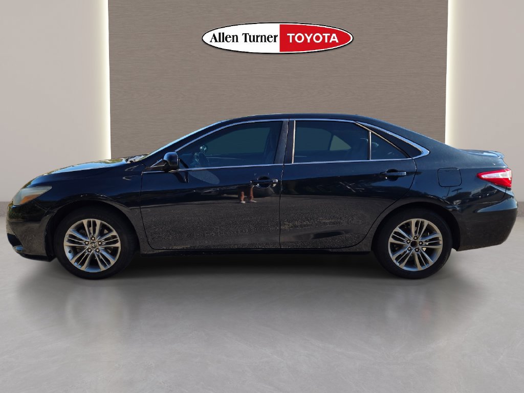 Used 2017 Toyota Camry SE FWD image 9