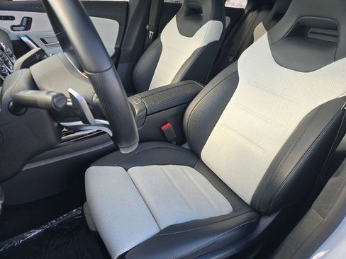 Used 2022 Mercedes-Benz CLA 35 AMG 4MATIC image 21