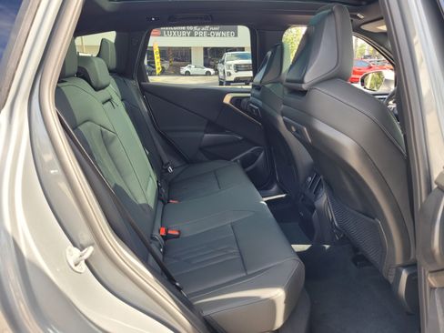 New 2025 BMW X3 xDrive30i w/ Convenience Package image 16