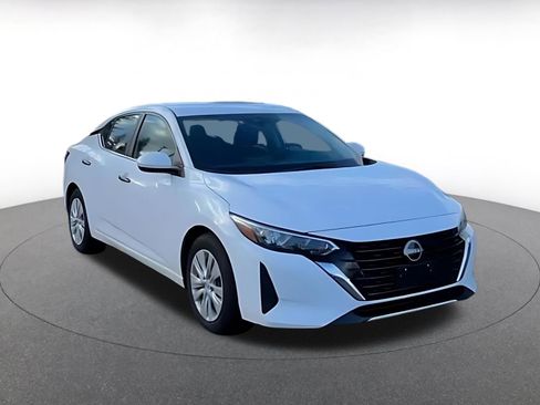 Used 2025 Nissan Sentra S image 3