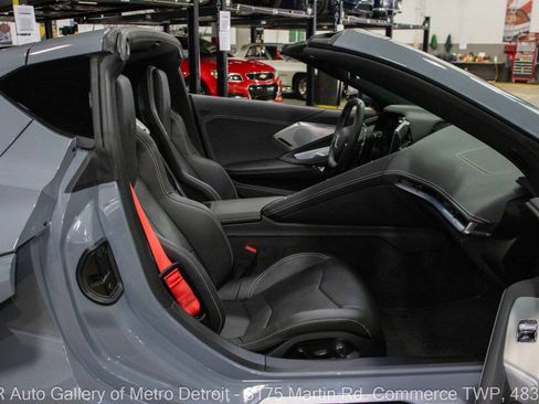 Used 2024 Chevrolet Corvette Stingray Preferred Cpe w/ 2LT RWD image 39