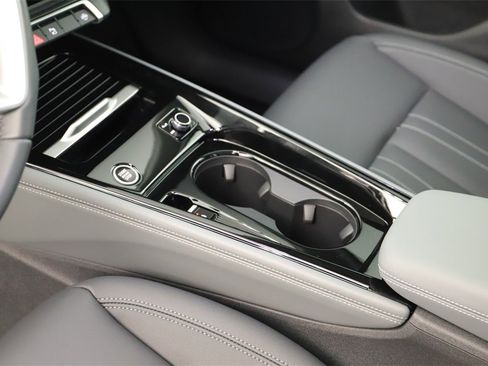 New 2026 Audi Q3 quattro 2.0T image 17