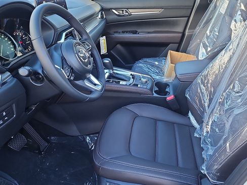 New 2025 MAZDA CX-5 Signature image 19