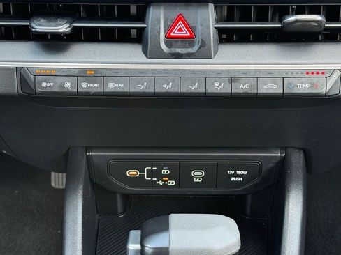 Used 2025 Kia K4 LXS image 26