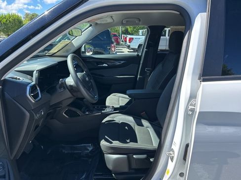 Used 2024 Chevrolet TrailBlazer LT image 26