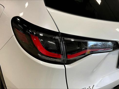 Used 2024 Honda HR-V EX-L image 22