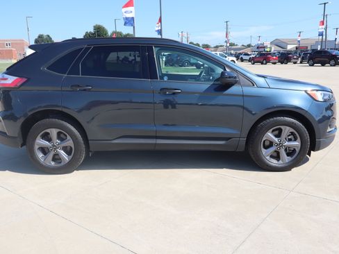 Used 2024 Ford Edge SEL w/ Sport Appearance Package AWD/4WD image 5
