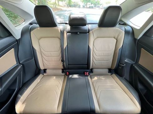 Used 2019 Volkswagen Jetta SEL Premium FWD image 24