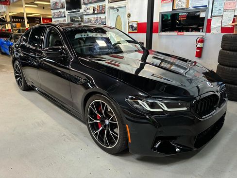 Used 2022 BMW M5 w/ Competition Package AWD/4WD image 3