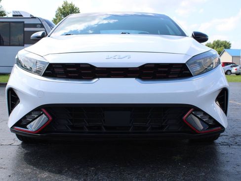 Used 2022 Kia Forte GT-Line w/ GT-Line Premium Package FWD image 2