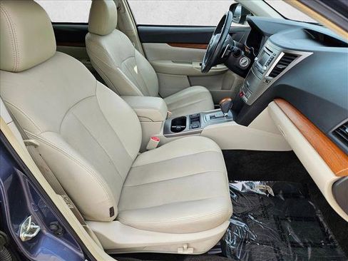 Used 2014 Subaru Outback 2.5i Limited image 20