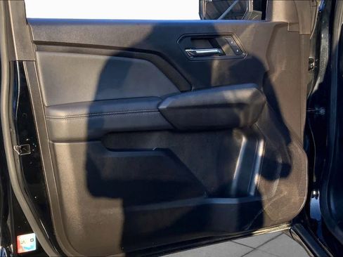 Used 2024 GMC Canyon Elevation w/ Elevation Premium Package RWD image 21