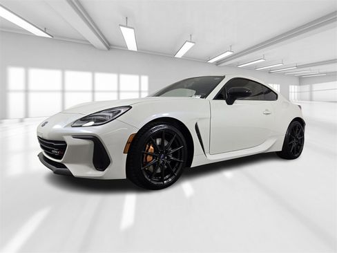 New 2026 Subaru BRZ tS image 2