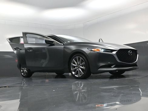 Used 2024 MAZDA MAZDA3 s FWD image 26