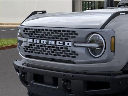 New 2026 Ford Bronco Badlands AWD/4WD image 19