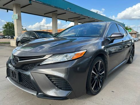 Used 2020 Toyota Camry XSE image 1
