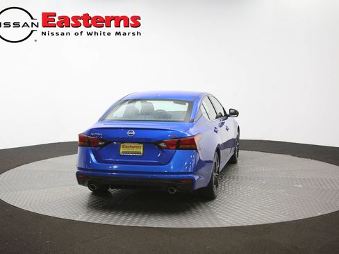 Used 2025 Nissan Altima 2.5 SR FWD image 39
