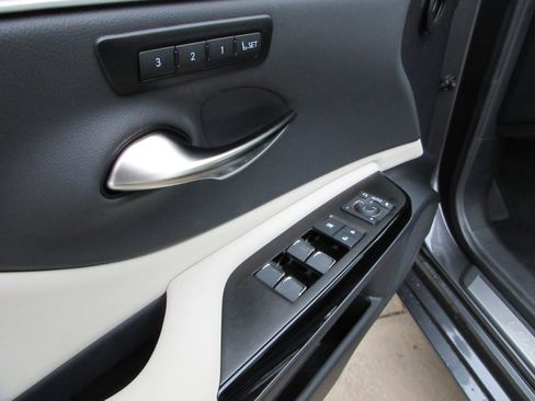 New 2025 Lexus ES 350 w/ Premium Package image 27