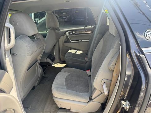 Used 2016 Buick Enclave Convenience w/ Trailering Package FWD image 9